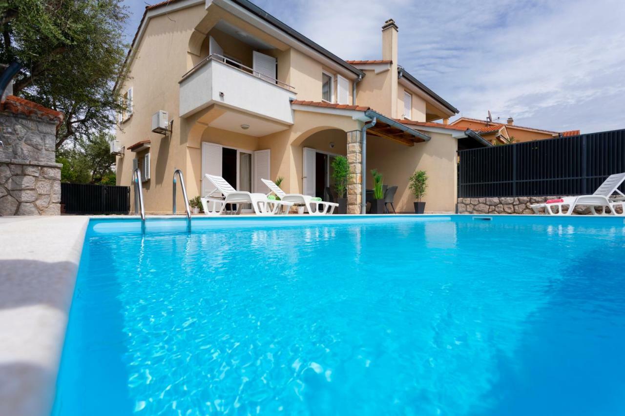 Villa Pianka Krk Town Bagian luar foto