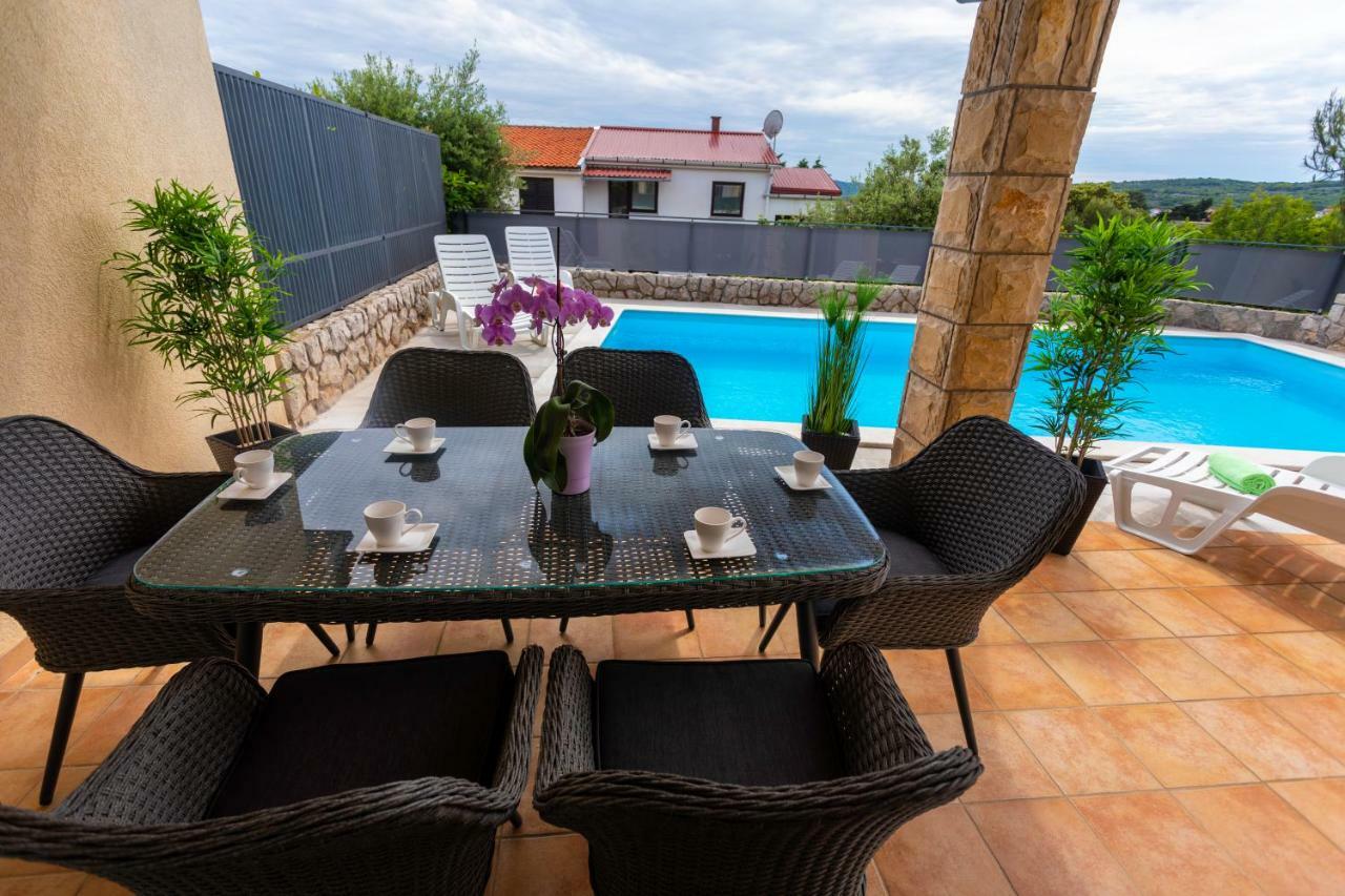 Villa Pianka Krk Town Bagian luar foto