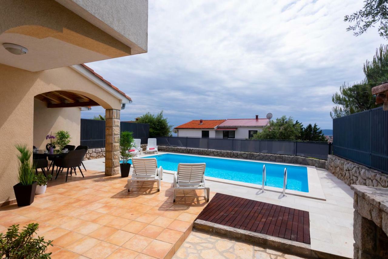 Villa Pianka Krk Town Bagian luar foto