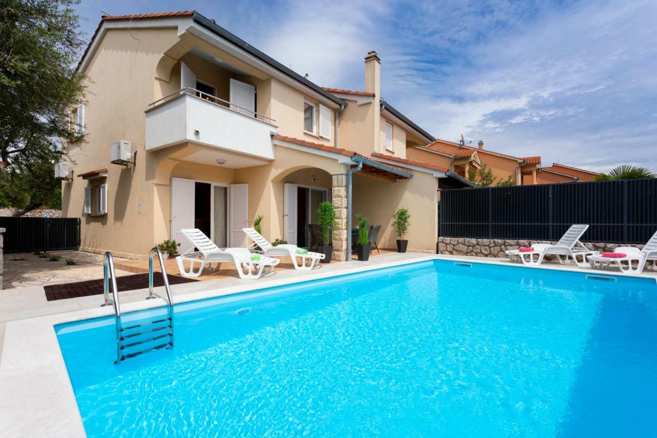 Villa Pianka Krk Town Bagian luar foto