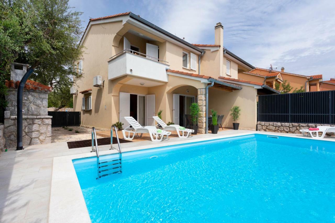 Villa Pianka Krk Town Bagian luar foto