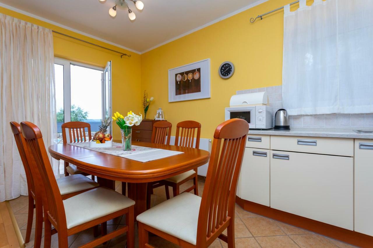 Villa Pianka Krk Town Bagian luar foto