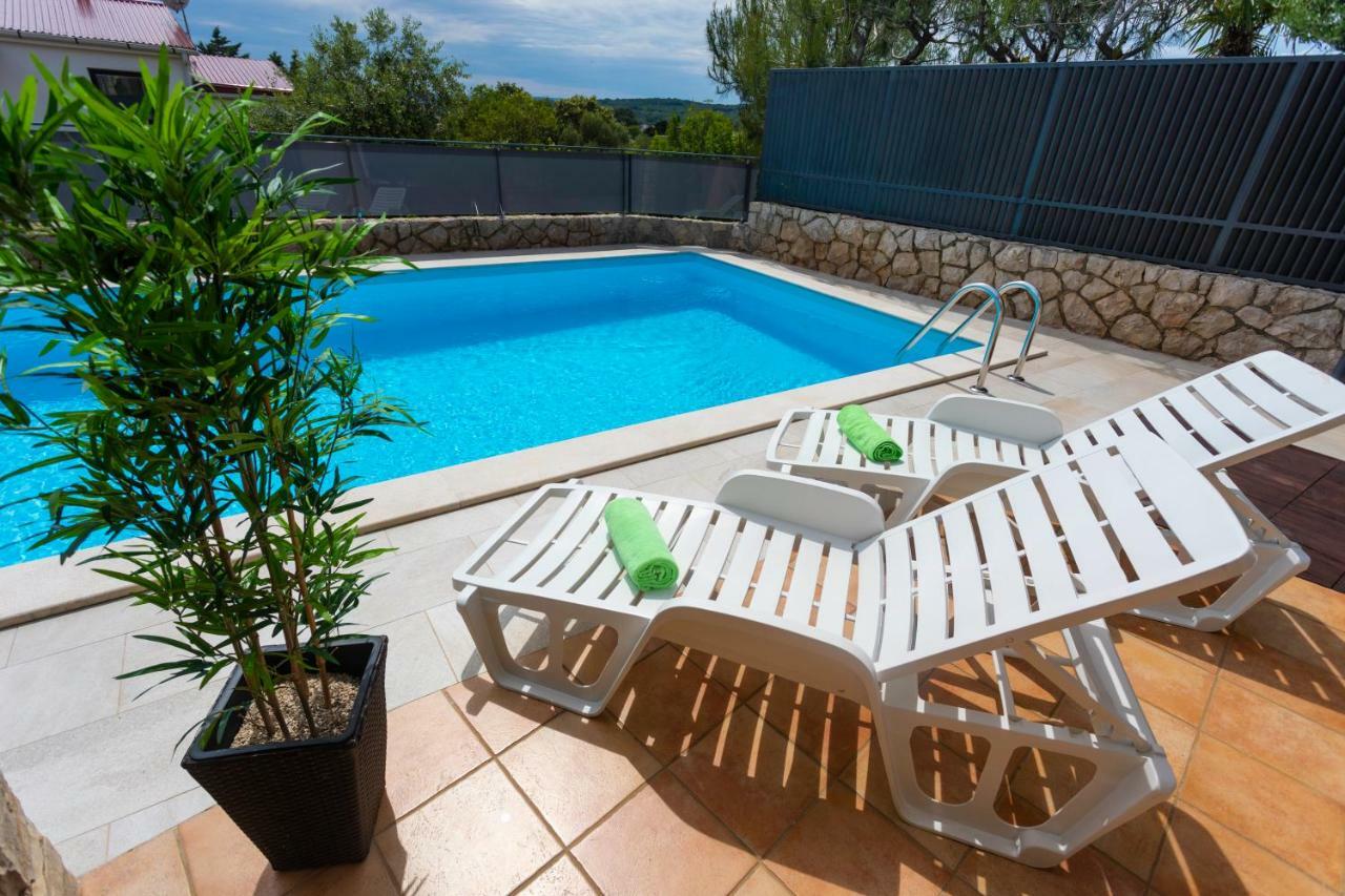 Villa Pianka Krk Town Bagian luar foto